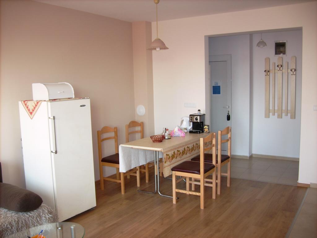 Ddenko Apartment Burgas Ruang foto