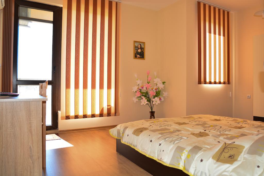 Ddenko Apartment Burgas Ruang foto