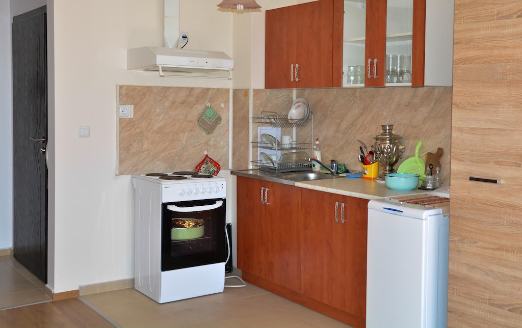 Ddenko Apartment Burgas Ruang foto