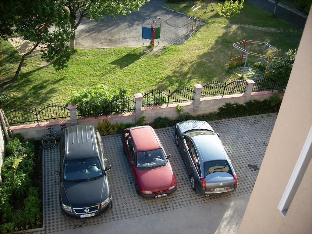 Ddenko Apartment Burgas Ruang foto