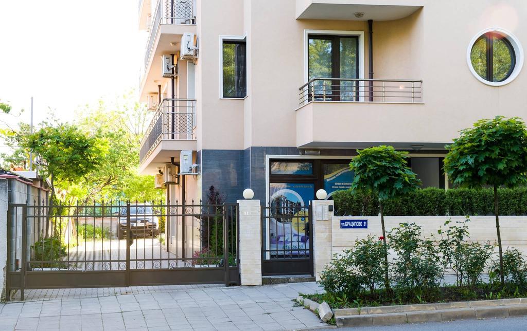 Ddenko Apartment Burgas Bagian luar foto
